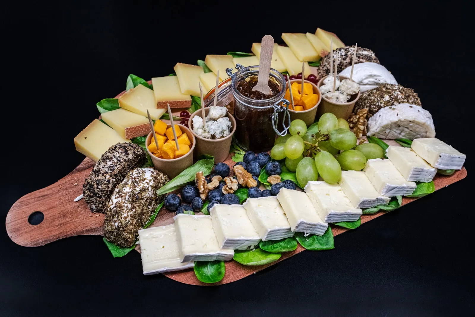 Huile d'olive artisanale produit local Hérault - Traiteur Montpellier